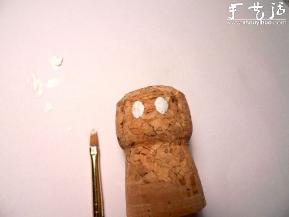 红酒木塞子手工DIY马里奥的教程(图2) 红酒木塞子手工DIY马里奥的教程(图2)