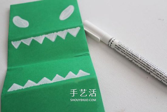 怪兽手偶的折法图解 幼儿折纸小怪兽手偶玩具(图4) 怪兽手偶的折法图解 幼儿折纸小怪兽手偶玩具(图4)