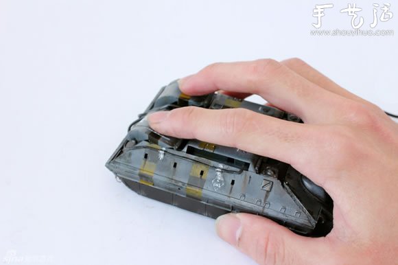 日本手工牛人DIY超酷艺术机箱(图10) 日本手工牛人DIY超酷艺术机箱(图10)