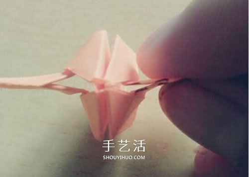 带翅膀气球的折法图解 折纸有翅膀的气球教程(图11) 带翅膀气球的折法图解 折纸有翅膀的气球教程(图11)
