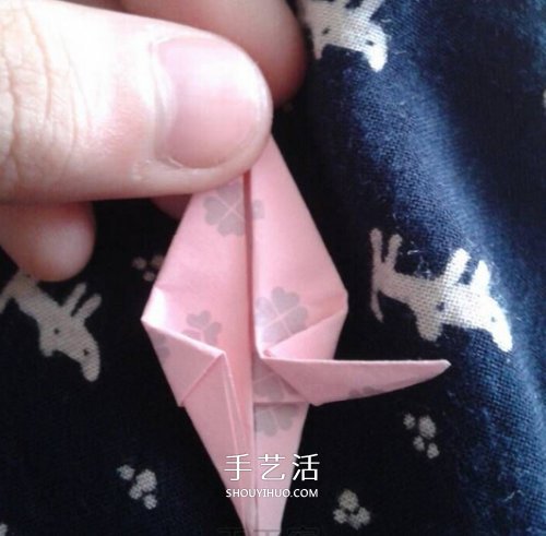 简单又可爱桃子折纸 儿童手工桃子的折法(图4) 简单又可爱桃子折纸 儿童手工桃子的折法(图4)