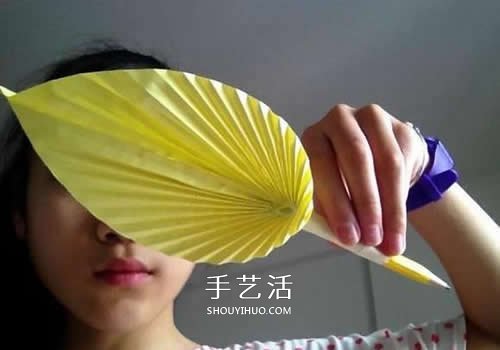 儿童羽毛笔的折法图解 简单折纸羽毛笔教程(图14) 儿童羽毛笔的折法图解 简单折纸羽毛笔教程(图14)