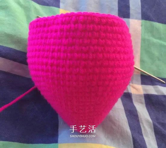 钩织草莓包包的方法 宝宝可爱草莓包的钩法(图3) 钩织草莓包包的方法 宝宝可爱草莓包的钩法(图3)