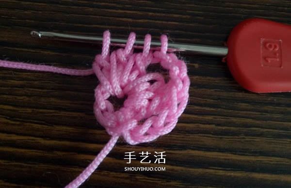 精美花样图案钩织方法 换线多色花样钩法(图8) 精美花样图案钩织方法 换线多色花样钩法(图8)