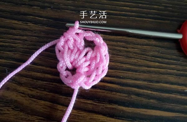 精美花样图案钩织方法 换线多色花样钩法(图9) 精美花样图案钩织方法 换线多色花样钩法(图9)