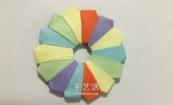 彩虹棒棒糖的折法图解 儿童折纸棒棒糖的方法(图9) 彩虹棒棒糖的折法图解 儿童折纸棒棒糖的方法(图9)