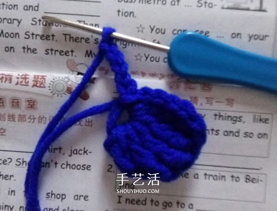 小巧可爱的装饰 手工钩针编织蝴蝶结的图解(图9) 小巧可爱的装饰 手工钩针编织蝴蝶结的图解(图9)