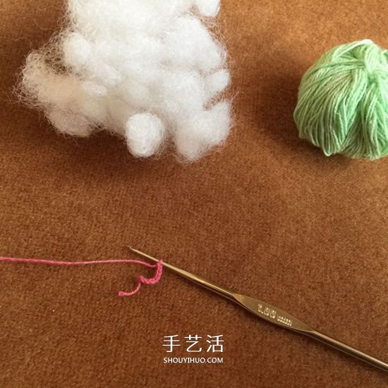 怎么钩织小萝卜的方法 简单水萝卜的钩法图解(图3) 怎么钩织小萝卜的方法 简单水萝卜的钩法图解(图3)