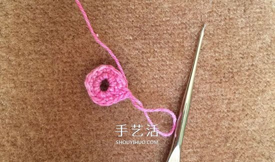 怎么钩织小萝卜的方法 简单水萝卜的钩法图解(图5) 怎么钩织小萝卜的方法 简单水萝卜的钩法图解(图5)