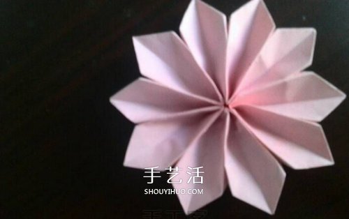 简单雪花的折叠方法 手工折纸雪花的图解教程(图6) 简单雪花的折叠方法 手工折纸雪花的图解教程(图6)
