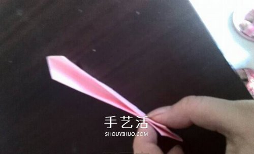 简单雪花的折叠方法 手工折纸雪花的图解教程(图3) 简单雪花的折叠方法 手工折纸雪花的图解教程(图3)