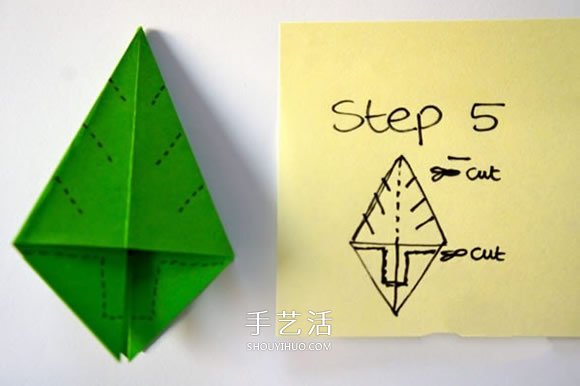 怎样折立体圣诞树图解 儿童立体圣诞树的折法(图4) 怎样折立体圣诞树图解 儿童立体圣诞树的折法(图4)