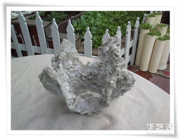 旧毛巾废物利用做花盆 水泥毛巾花盆手工制作(图14) 旧毛巾废物利用做花盆 水泥毛巾花盆手工制作(图14)