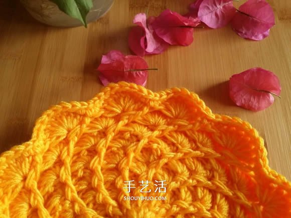 手工钩针编织单色花朵坐垫/杯垫的方法图解(图10) 手工钩针编织单色花朵坐垫/杯垫的方法图解(图10)