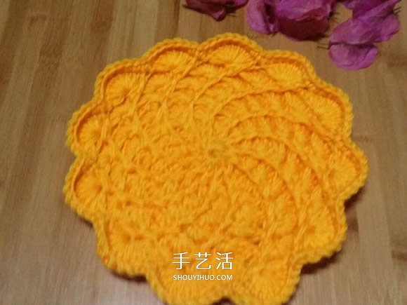 手工钩针编织单色花朵坐垫/杯垫的方法图解(图11) 手工钩针编织单色花朵坐垫/杯垫的方法图解(图11)