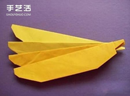 简单香蕉的折法图解 幼儿园香蕉折纸教程(图8) 简单香蕉的折法图解 幼儿园香蕉折纸教程(图8)