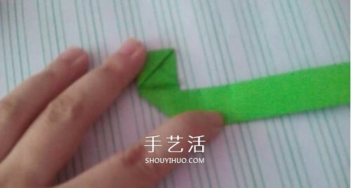 纸戒指的折法图解教程 折纸戒指简单又可爱(图9) 纸戒指的折法图解教程 折纸戒指简单又可爱(图9)