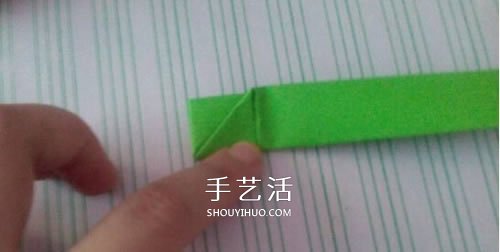 纸戒指的折法图解教程 折纸戒指简单又可爱(图10) 纸戒指的折法图解教程 折纸戒指简单又可爱(图10)