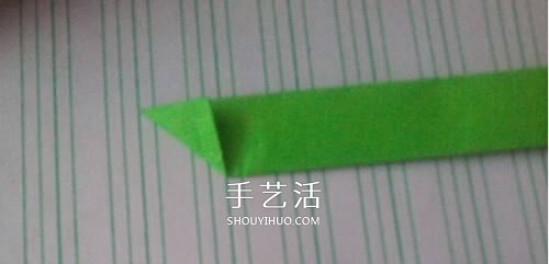 纸戒指的折法图解教程 折纸戒指简单又可爱(图4) 纸戒指的折法图解教程 折纸戒指简单又可爱(图4)