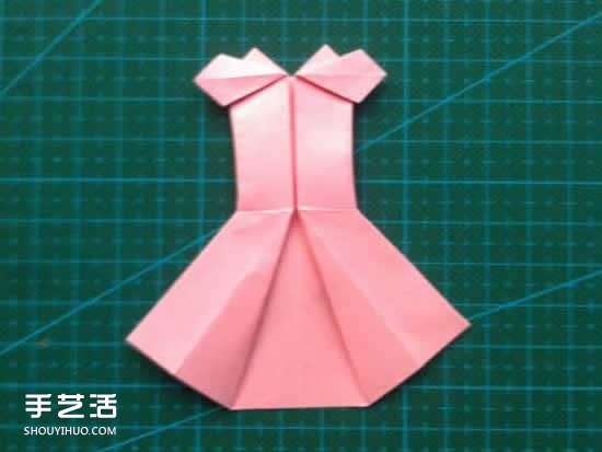 儿童折纸裙子图解教程 简单小裙子的折叠方法(图17) 儿童折纸裙子图解教程 简单小裙子的折叠方法(图17)