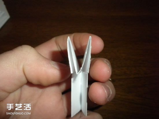 儿童折纸弹簧图解教程 简单弹簧的折法步骤(图4) 儿童折纸弹簧图解教程 简单弹簧的折法步骤(图4)