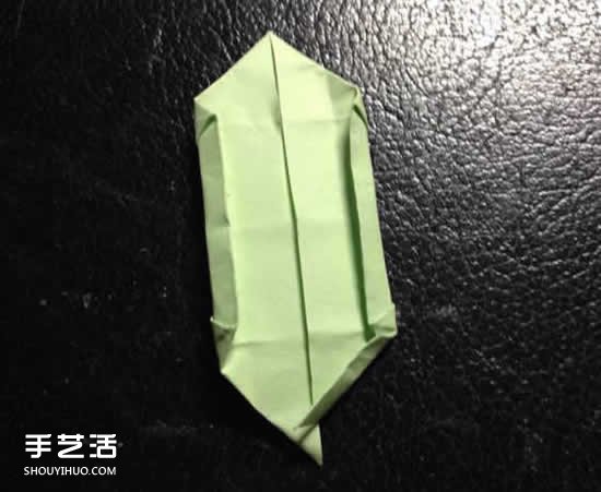 四叶草的折法两张纸 简单四叶草折纸教程(图9)