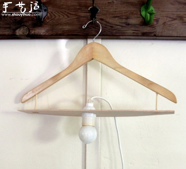 创意衣架灯手工DIY(图2) 创意衣架灯手工DIY(图2)
