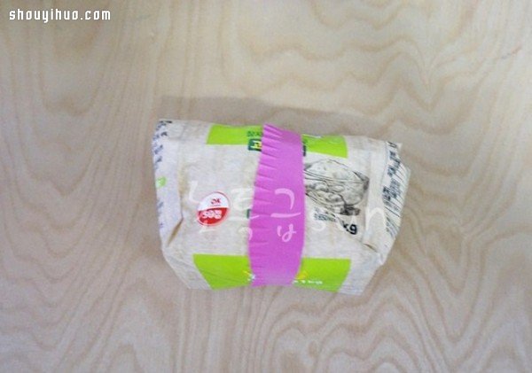 破洞塑胶手套改造 DIY制作10种生活小道具(图6) 破洞塑胶手套改造 DIY制作10种生活小道具(图6)