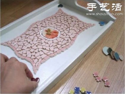 瓷砖碎片废物利用改造旧托盘(图6) 瓷砖碎片废物利用改造旧托盘(图6)