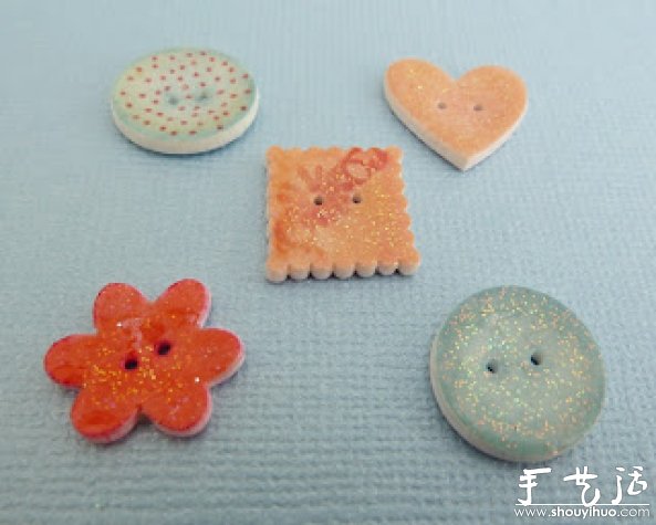 热缩片手工DIY可爱小纽扣(图6) 热缩片手工DIY可爱小纽扣(图6)