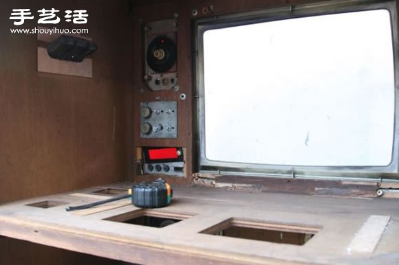 旧电视手工DIY改造怀旧鱼缸水族箱图解教程(图4) 旧电视手工DIY改造怀旧鱼缸水族箱图解教程(图4)