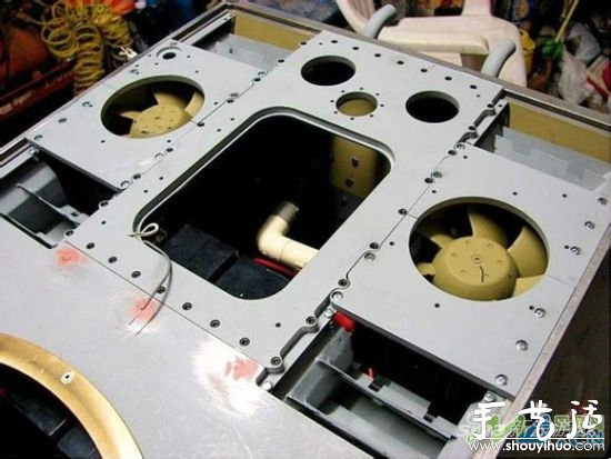 神级技术宅手工制作 超逼真二战坦克模型(图1) 神级技术宅手工制作 超逼真二战坦克模型(图1)