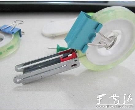 办公文具手工组装摩托车(图3) 办公文具手工组装摩托车(图3)