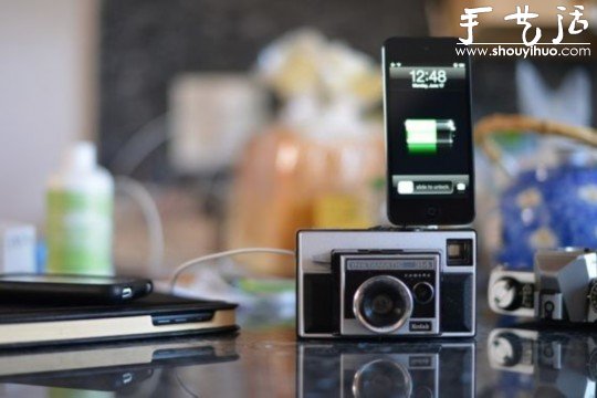 旧相机DIY改装成iPhone手机充电插座 - 诺云双维造物网