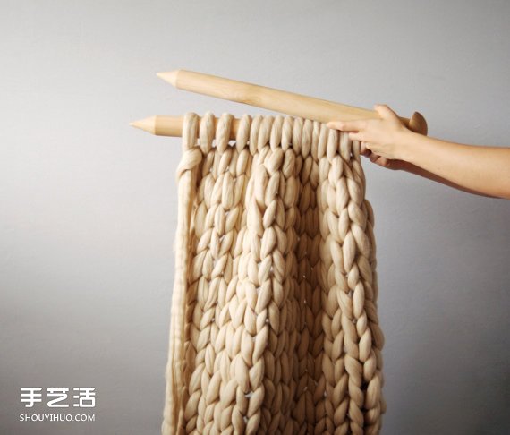 超厚羊毛线织出的针织品 格外的具有温暖感(图2) 超厚羊毛线织出的针织品 格外的具有温暖感(图2)