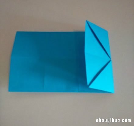 六孔笔筒的折法 折纸制作多彩笔筒图解教程(图6) 六孔笔筒的折法 折纸制作多彩笔筒图解教程(图6)
