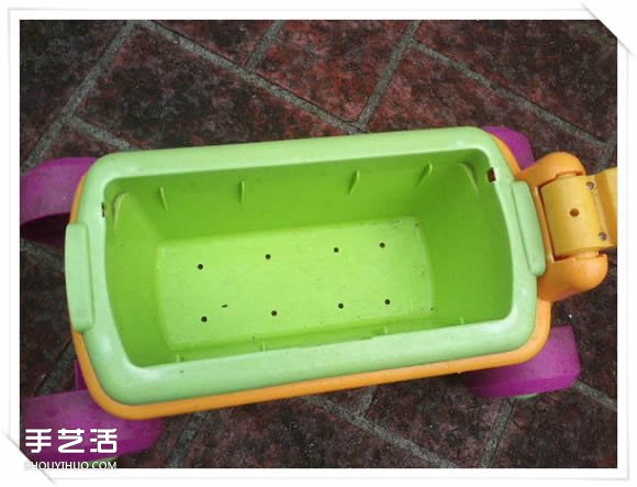 铁架DIY花盆架子图解 旧玩具废物利用做花盆架(图9) 铁架DIY花盆架子图解 旧玩具废物利用做花盆架(图9)