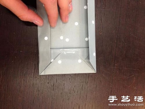 手工折纸制作经典的礼品包装袋(图10) 手工折纸制作经典的礼品包装袋(图10)