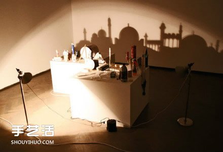 光与影的魔术演绎 凌乱杂物投影出神奇图案(图1)
