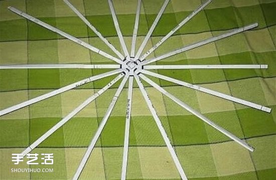 简易垃圾桶的编织方法 废纸篓用废纸做图解(图6)