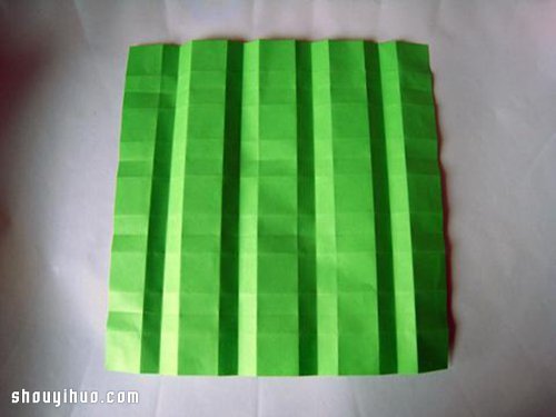 一张纸折纸立体圣诞树手工DIY制作图解教程(图4) 一张纸折纸立体圣诞树手工DIY制作图解教程(图4)