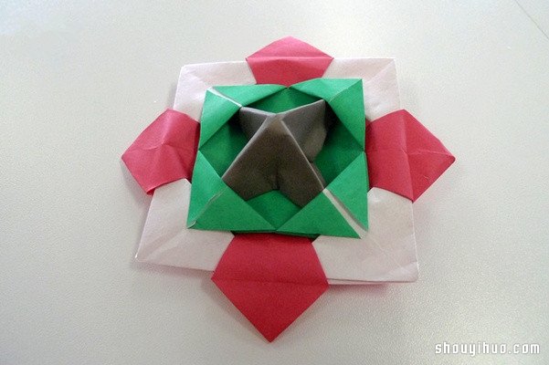纸陀螺的制作方法 纸陀螺的折法图解教程(图3) 纸陀螺的制作方法 纸陀螺的折法图解教程(图3)