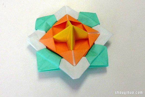 纸陀螺的制作方法 纸陀螺的折法图解教程(图4) 纸陀螺的制作方法 纸陀螺的折法图解教程(图4)