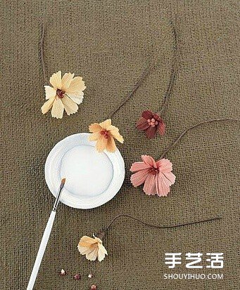 玉米叶制作花朵的方法 玉米叶DIY仿真花教程(图3) 玉米叶制作花朵的方法 玉米叶DIY仿真花教程(图3)