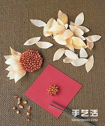 玉米叶制作花朵的方法 玉米叶DIY仿真花教程(图5) 玉米叶制作花朵的方法 玉米叶DIY仿真花教程(图5)
