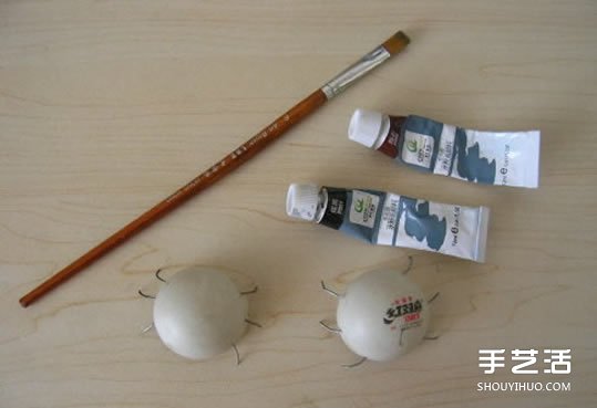 简单幼儿小手工:乒乓球制作七星瓢虫的方法(图3) 简单幼儿小手工:乒乓球制作七星瓢虫的方法(图3)