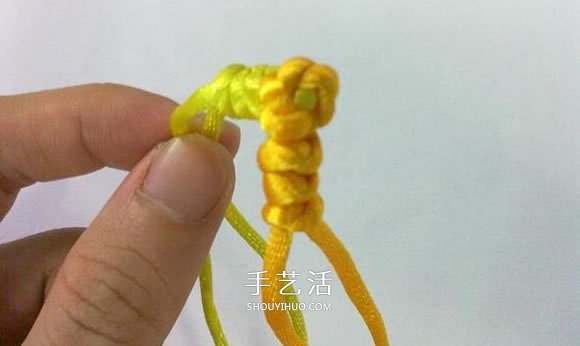 心形同心结怎么编图解 情人节爱心的编织方法(图17) 心形同心结怎么编图解 情人节爱心的编织方法(图17)