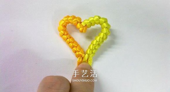 心形同心结怎么编图解 情人节爱心的编织方法(图19) 心形同心结怎么编图解 情人节爱心的编织方法(图19)