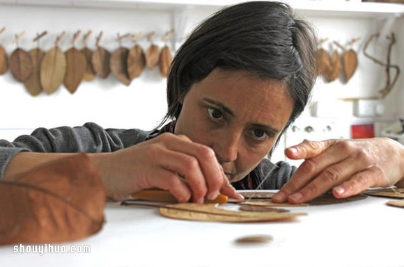 Susanna Bauer缝纫作品 在枯叶上穿针引线(图2)