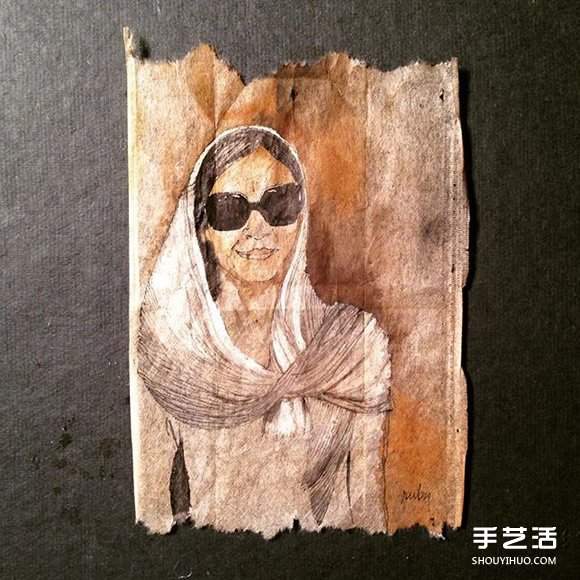 变废为宝:艺术家用喝过的茶包当画布写日记(图8) 变废为宝:艺术家用喝过的茶包当画布写日记(图8)